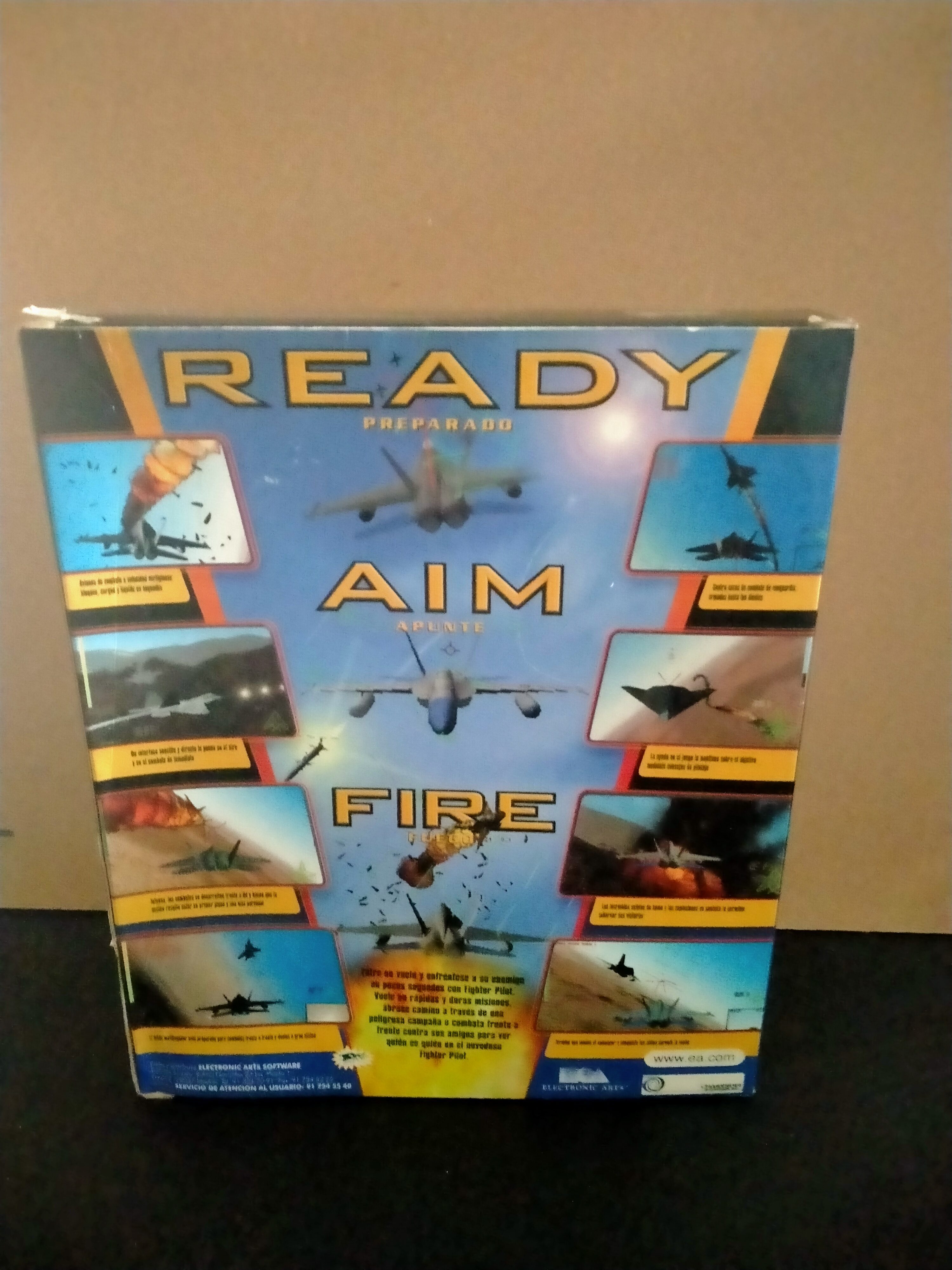 Imagen documental 2 de Fighter Pilot, formato Big Box, para Windows 95, Windows 98