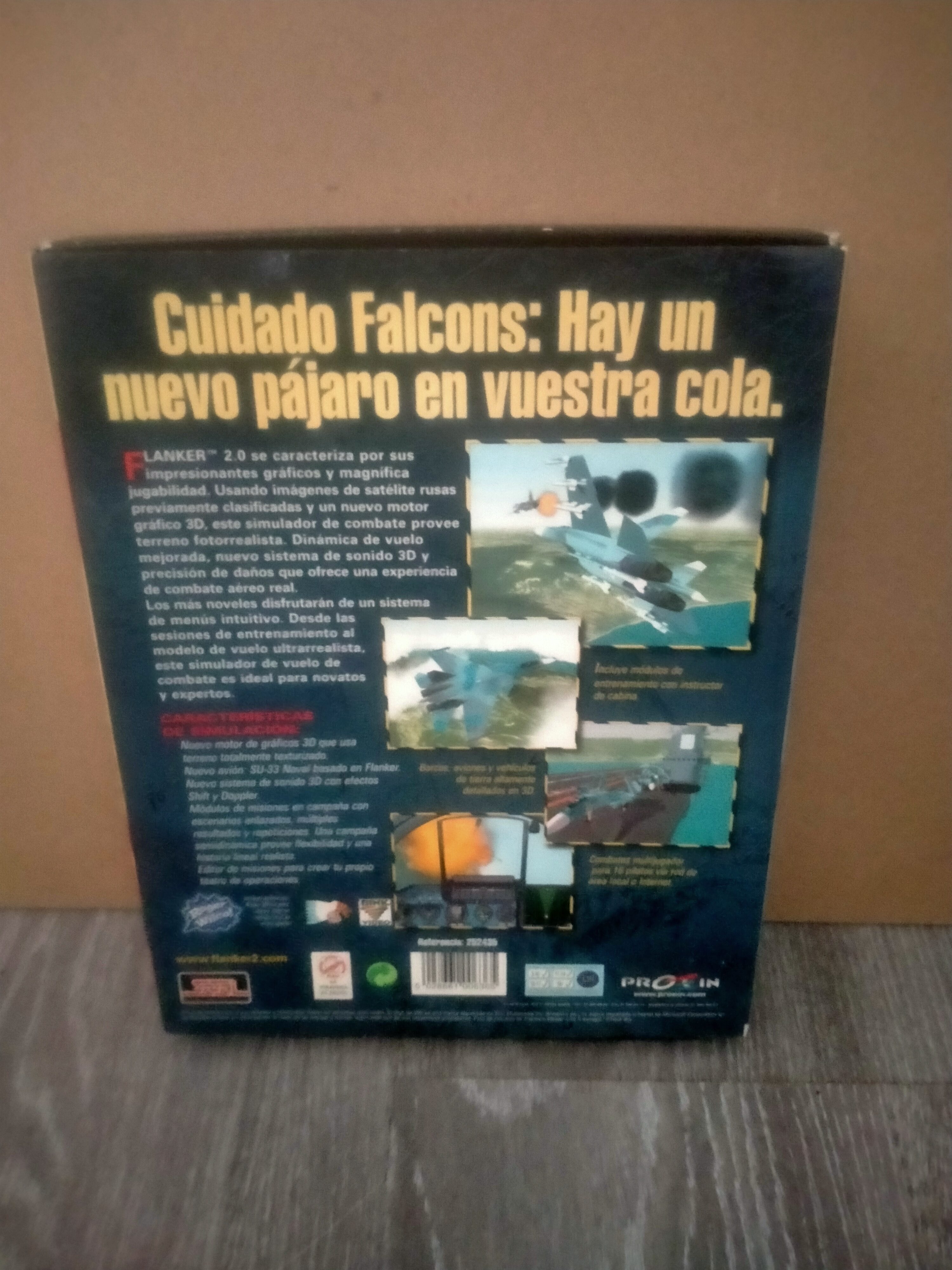 Imagen documental 2 de Flanker 2.0 - The Combat Flight Simulator, formato Big Box, para Windows 95, Windows 98