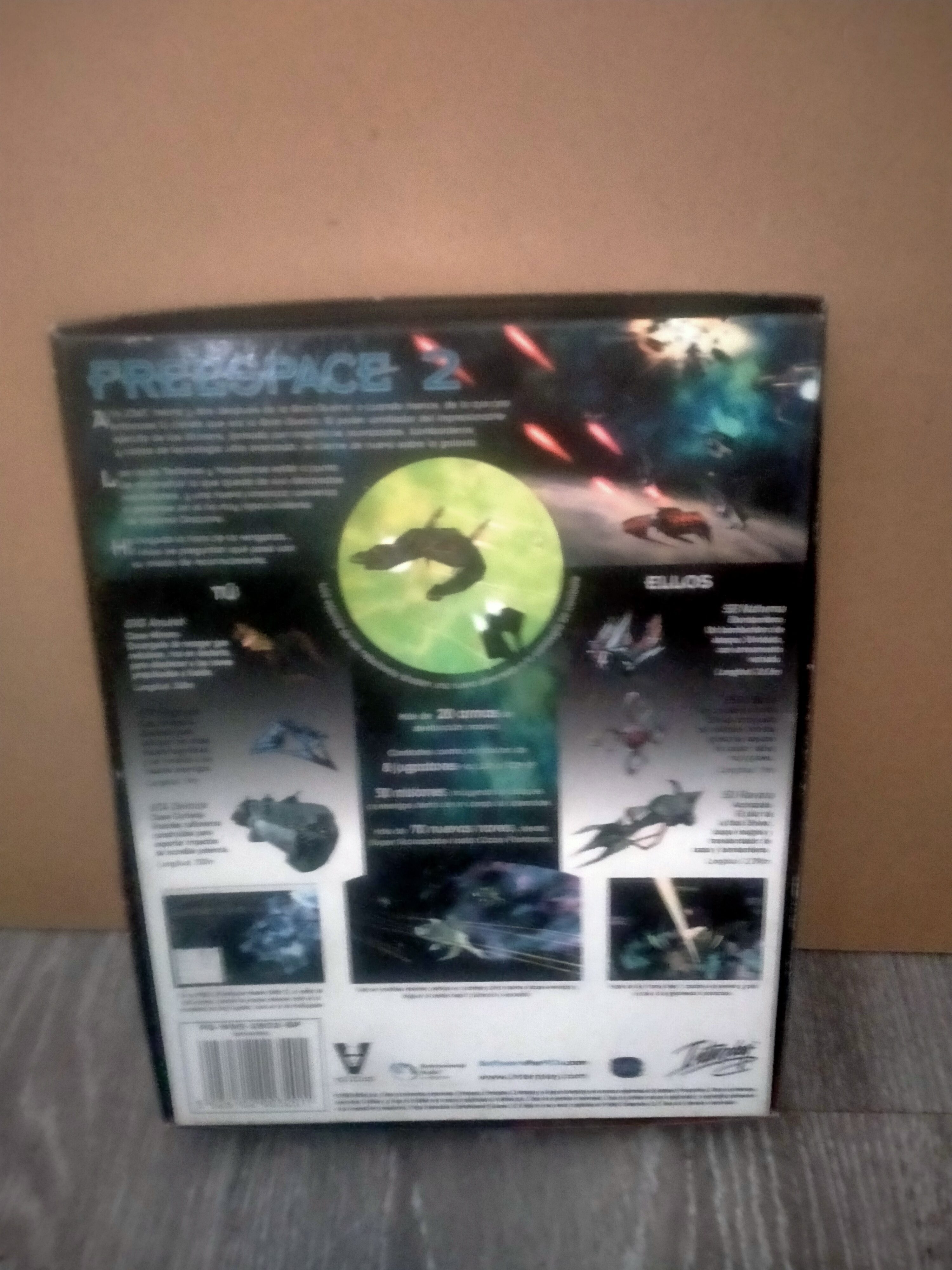Imagen documental 2 de FreeSpace 2, formato Big Box, para Windows 95, Windows 98