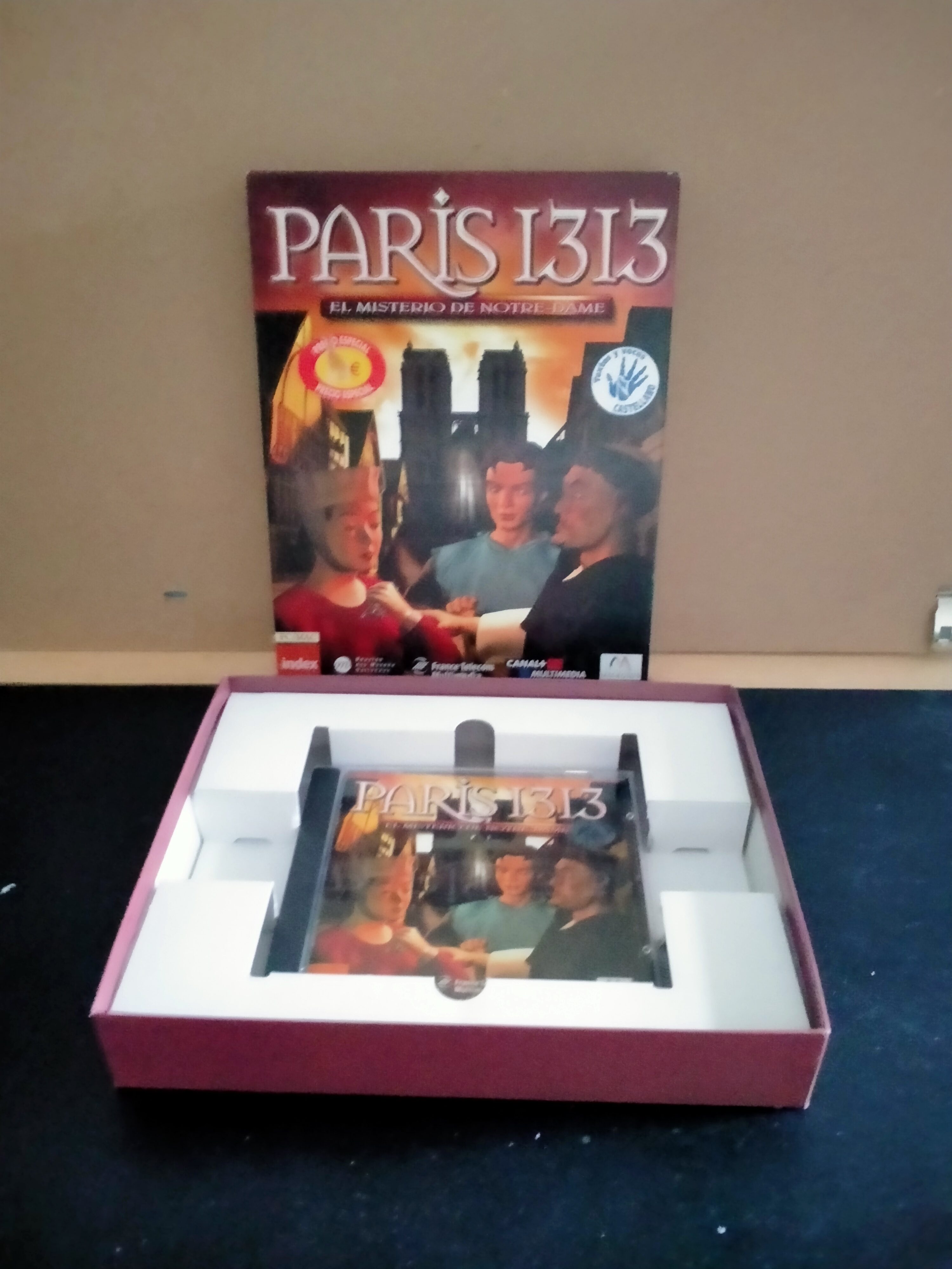 Paris 1313: El misterio de Notre Dame