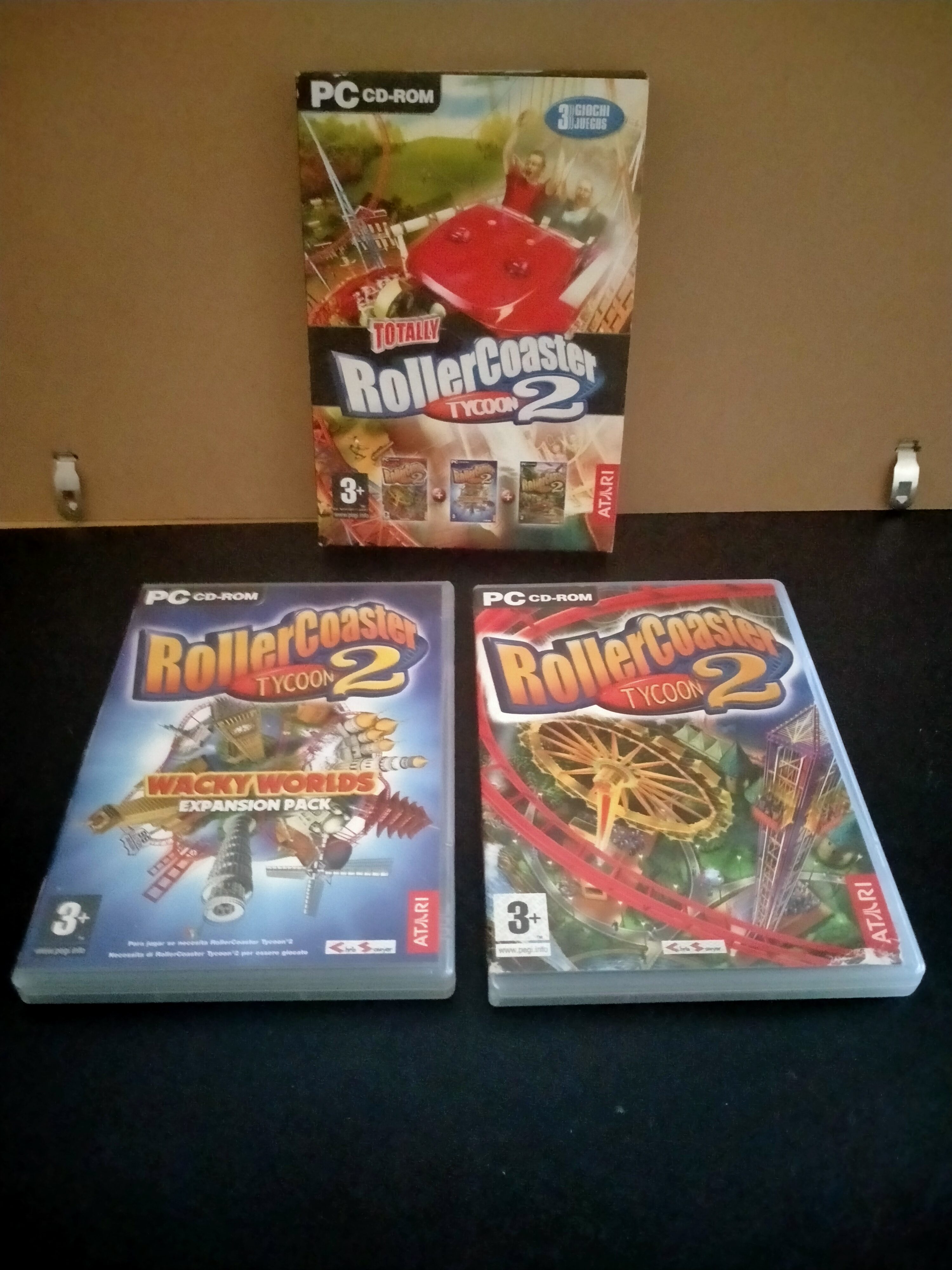Imagen documental 2 de RollerCoaster Tycoon 2: Totally RollerCoaster, formato DVD Case, para Windows 95, Windows 98, Windows Me